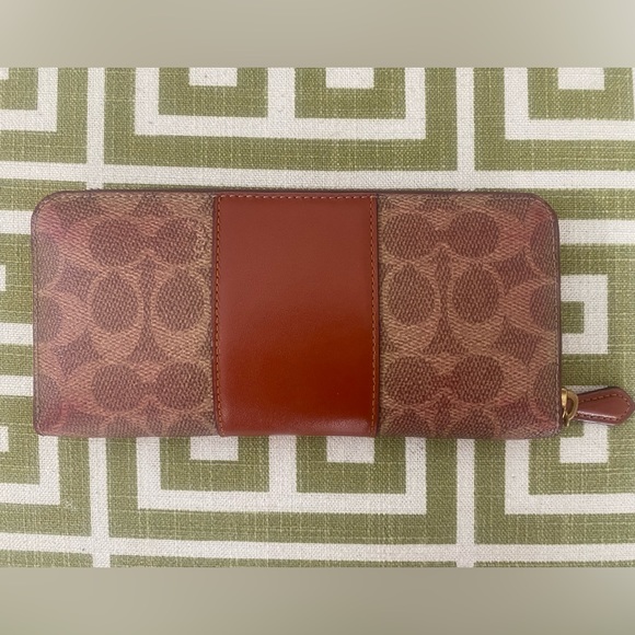 SOLD! COACH VINTAGE Signature Kaki Leather Tote & Accordion Coated Canvas Wallet - Picture 5 of 16